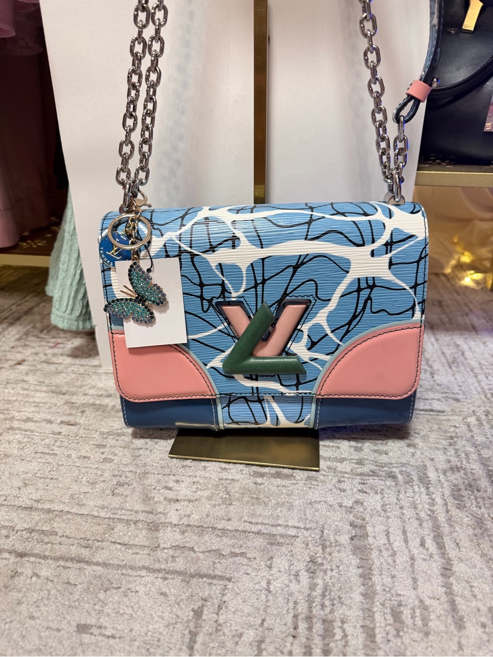 Louis Vuitton Limited Edition Twist Lock